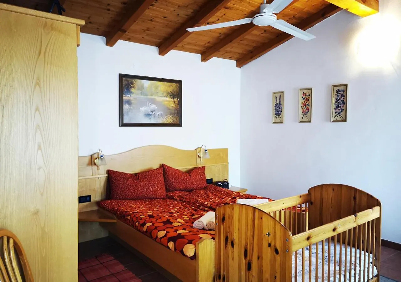 Casa Rustica Con Giardino Βίλα Caprino Veronese Ιταλία