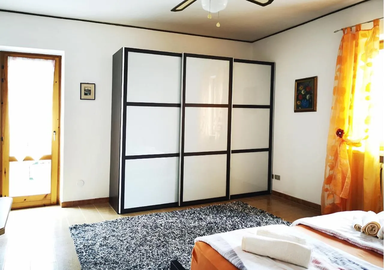 Casa Rustica Con Giardino Βίλα Caprino Veronese Ιταλία